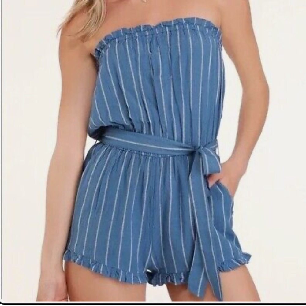 Billabong strapless romper